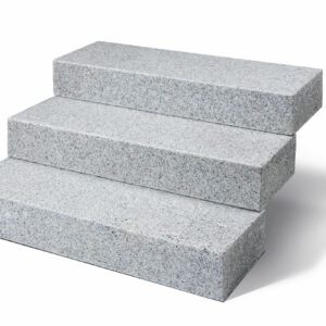 Granit Blockstufe, geflammt